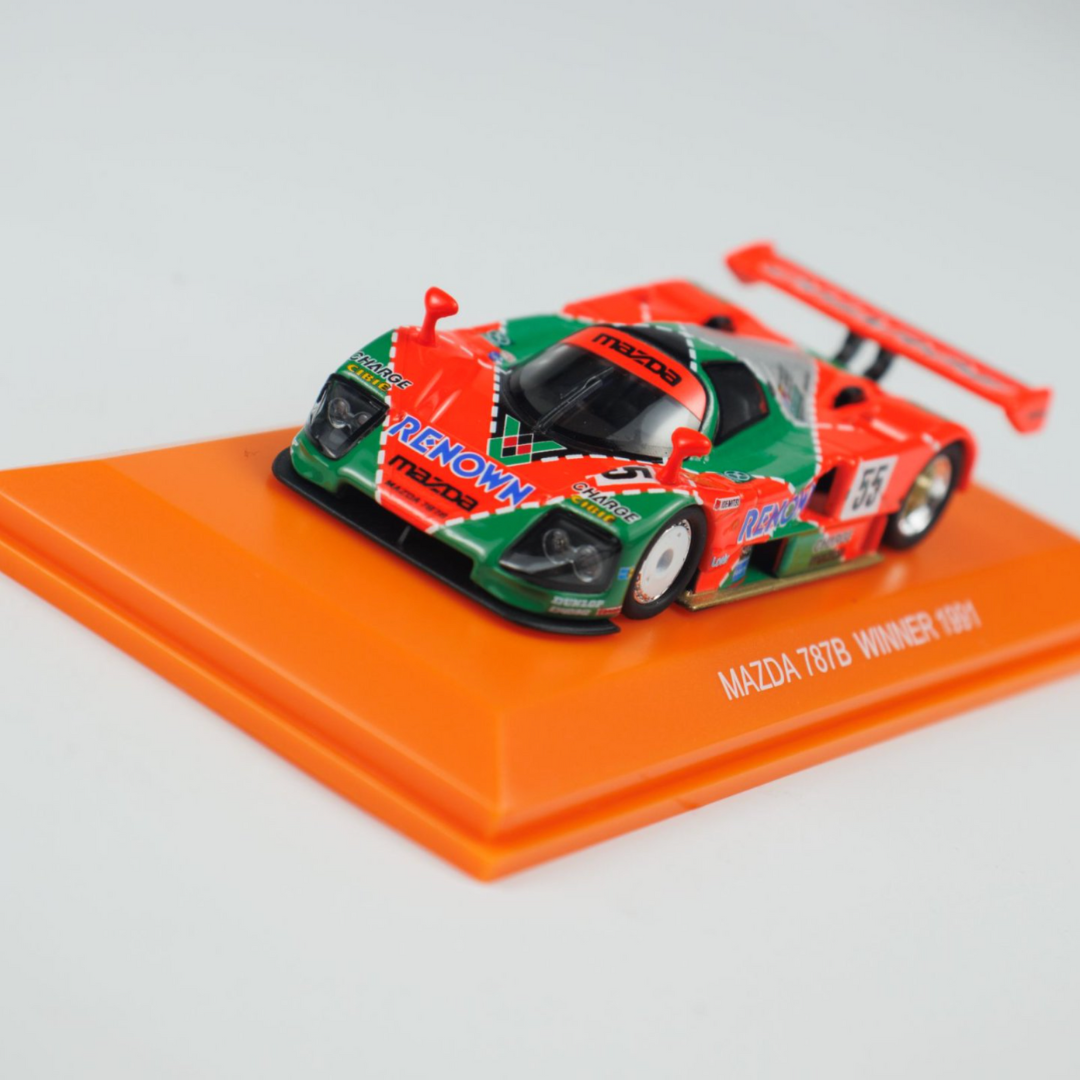 Kyosho 1:64 Mazda 787B (NO.55) Diecast Car Model With Book (Simplified Chinese)