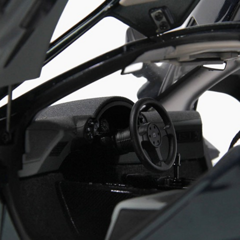 McLaren F1 XP5 - 1/18 LCD Model Model Car
