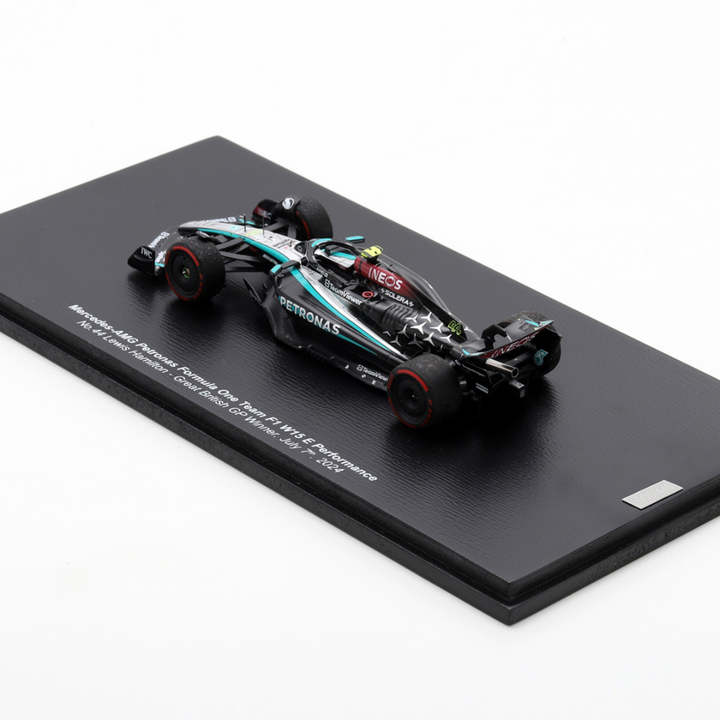 Lewis Hamilton - British GP 2024 Special Figure Edition (With Flag) Mercedes F1 W15 1:43 Spark Model Car