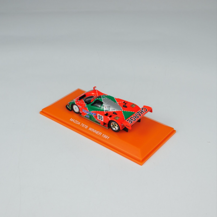 Kyosho 1:64 Mazda 787B (NO.55) Diecast Car Model With Book (Simplified Chinese)