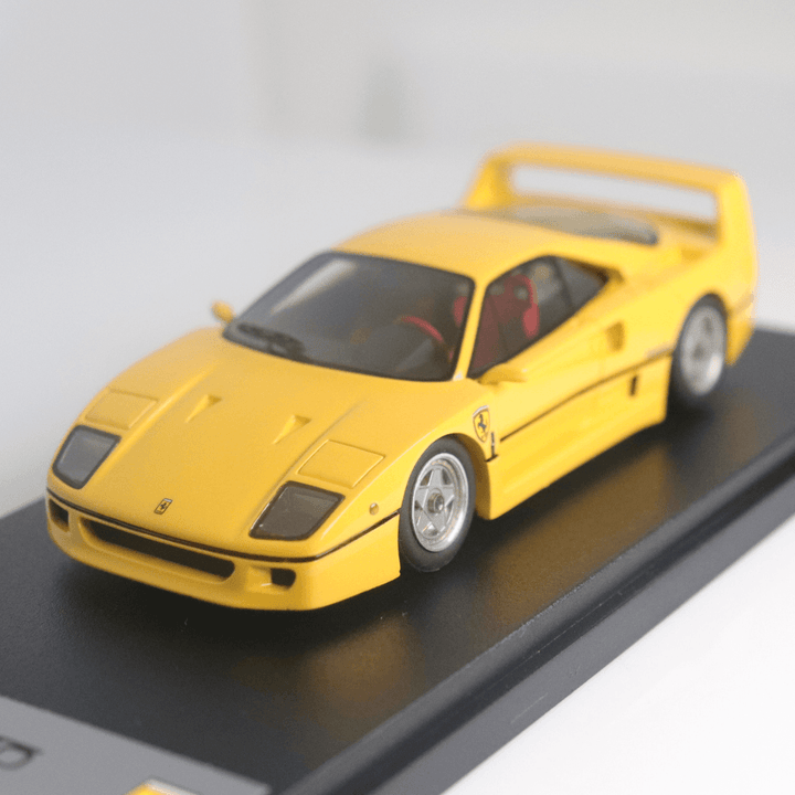 Ferrari - F40 Street 1987 Yellow - BBR 1:43 Model Car