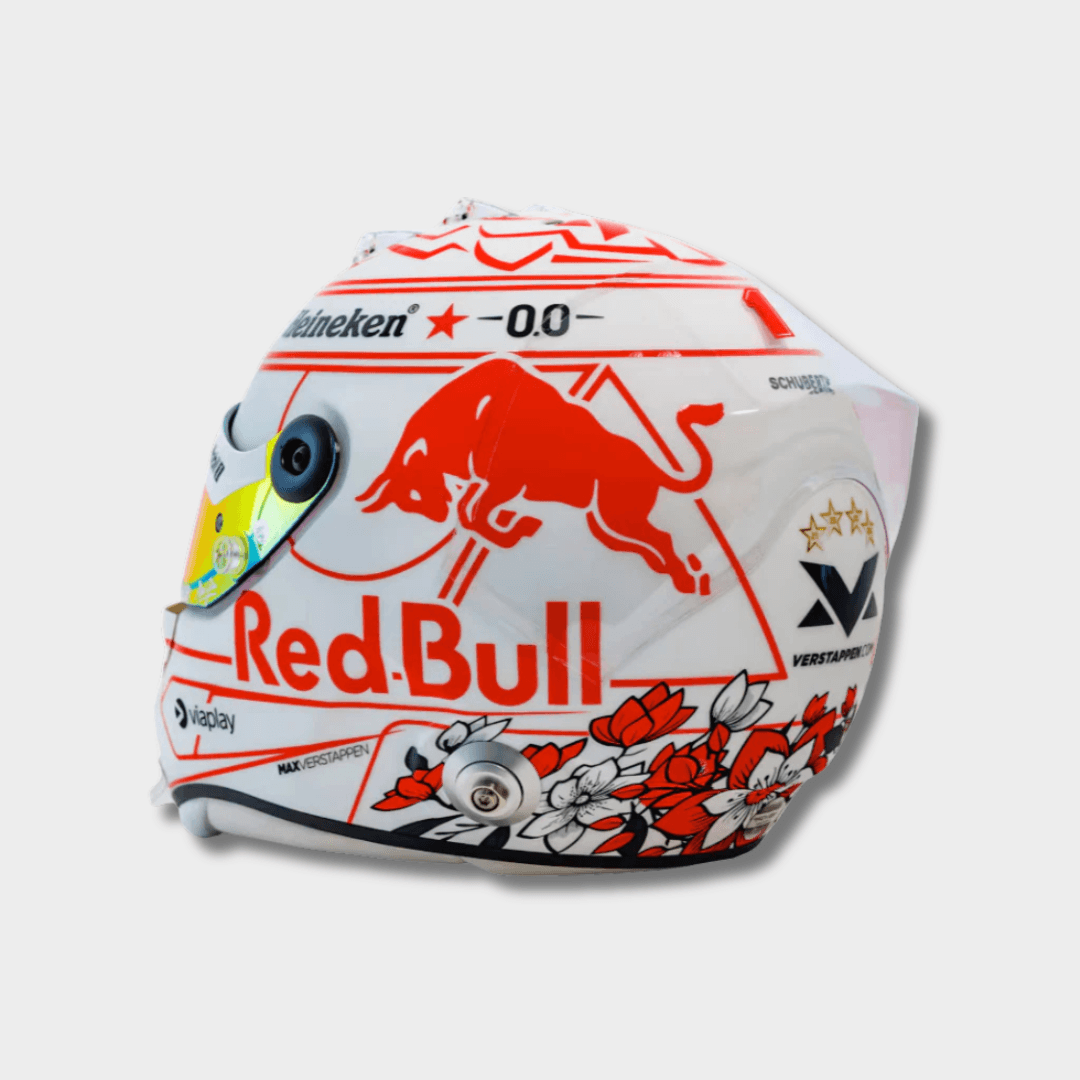 Max Verstappen Helmet Japanese GP 2025 - Oracle Red Bull Racing - 1/2 Schuberth Helmets Model