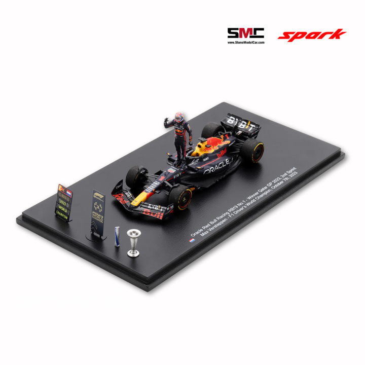 Max Verstappen  2023 World Champion Qatar GP Special Figure Edition Red Bull RB19 1:43 Spark Model Car
