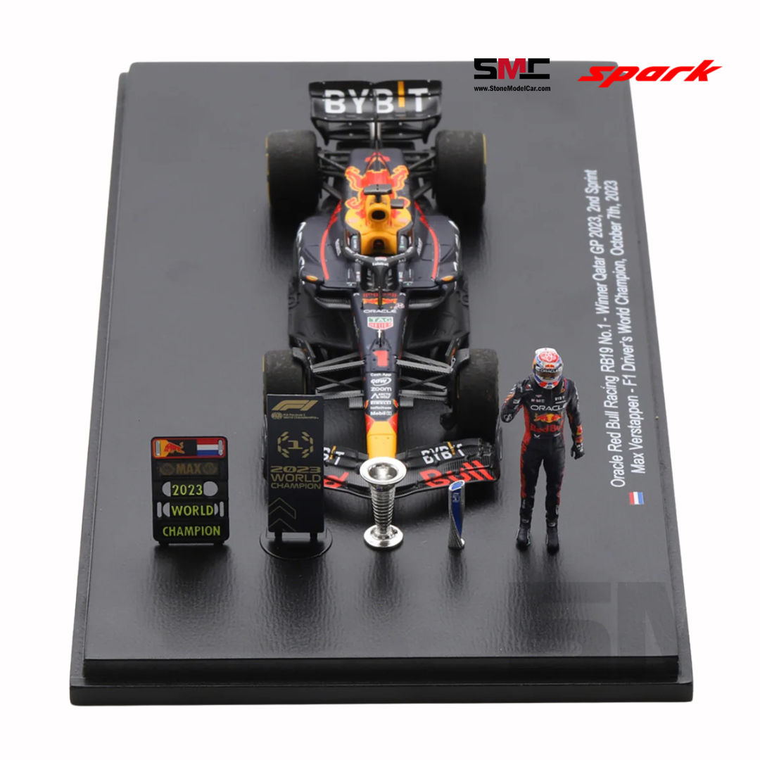 Max Verstappen  2023 World Champion Qatar GP Special Figure Edition Red Bull RB19 1:43 Spark Model Car