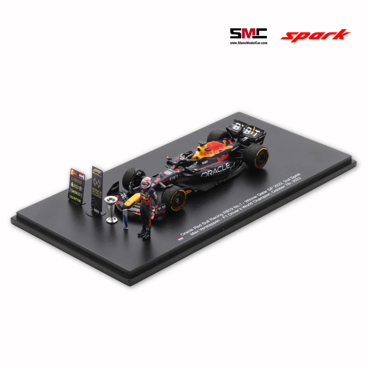 Max Verstappen  2023 World Champion Qatar GP Special Figure Edition Red Bull RB19 1:43 Spark Model Car