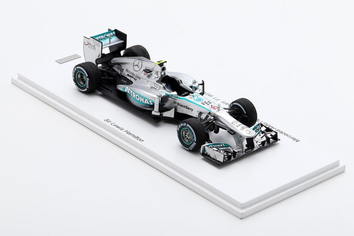 Lewis Hamilton Hungarian GP 2013  Mercedes F1 W04 1st Win with Mercedes (With Pit Board & Figurine ) Model Car - Spark Model