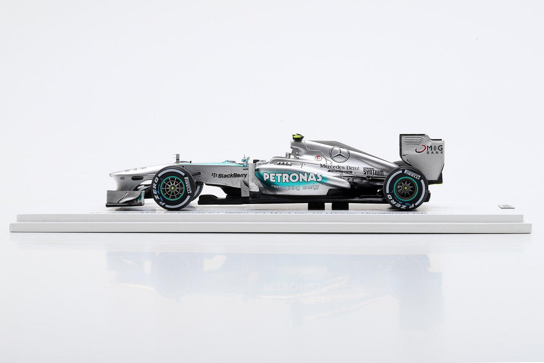 Lewis Hamilton Hungarian GP 2013  Mercedes F1 W04 1st Win with Mercedes (With Pit Board & Figurine ) Model Car - Spark Model
