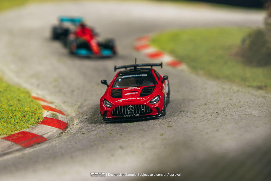 Scale 1:64 - Mercedes-Benz AMG GT Black Series Safety Car - Tarmac Works