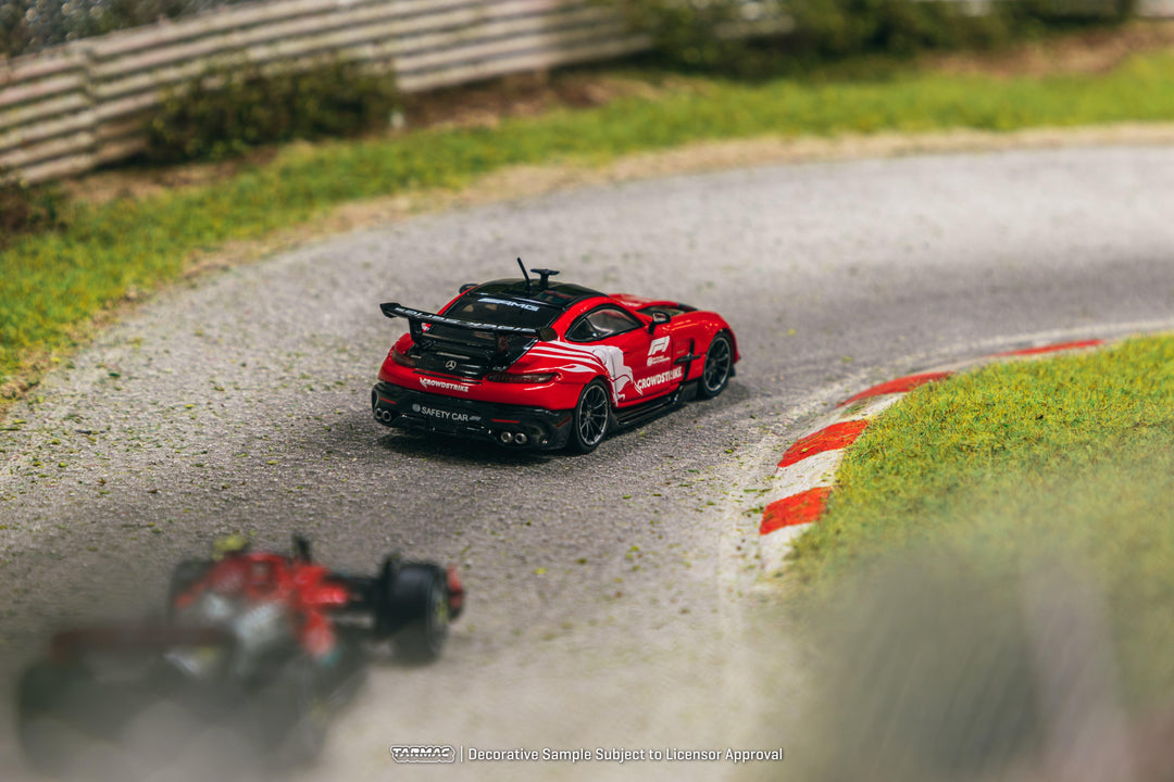 Scale 1:64 - Mercedes-Benz AMG GT Black Series Safety Car - Tarmac Works