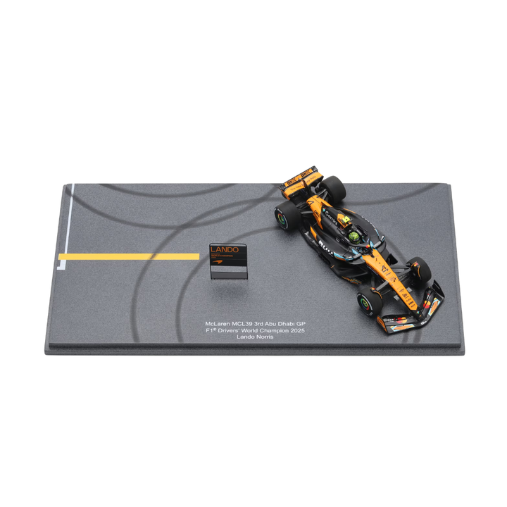 Lando Norris Abu Dhabi GP 2025 F1 World Champion McLaren F1 Team MCL39 Model Car With Pitboard &amp; Champion Board - Spark Model Scale 1:43 &amp; 1:18