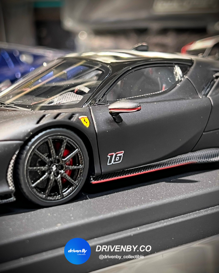 Ferrari SF90 XX Stradale Matt Bl/Shiny BI Roof  - 1:43 Looksmart Model Car