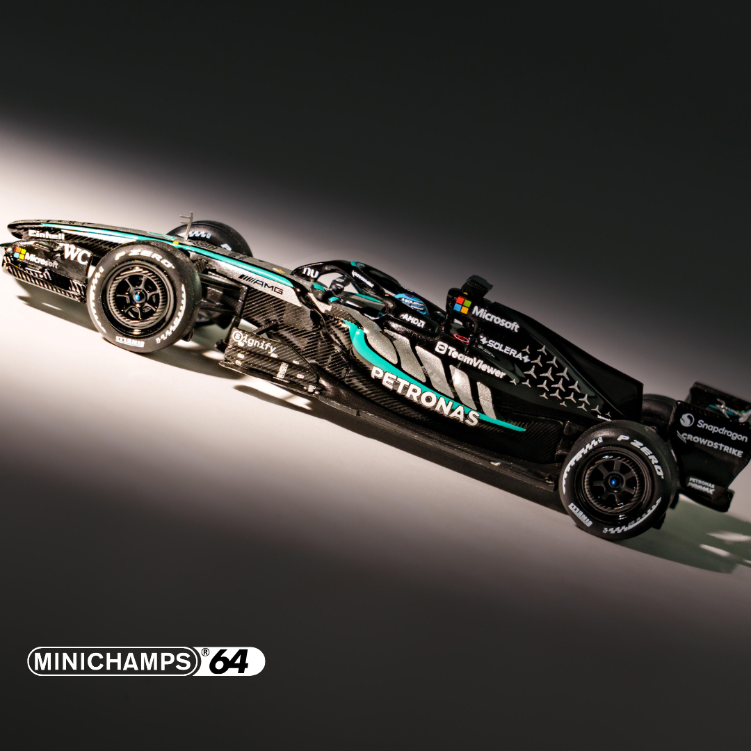 Kimi Antonelli 2026 Japanese Grand Prix Winner Mercedes-AMG F1 Team W17- 1:64 Minichamps Model Car