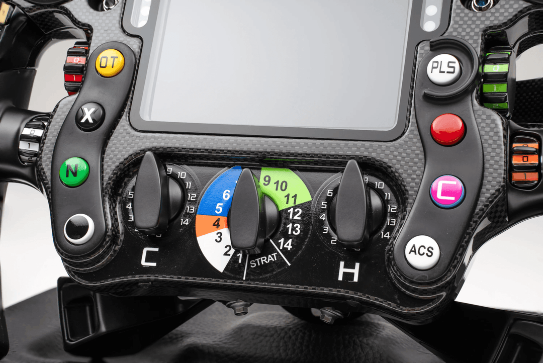 MCLAREN MCL60 STEERING WHEEL 1:1 SCALE - Amalgam Collection