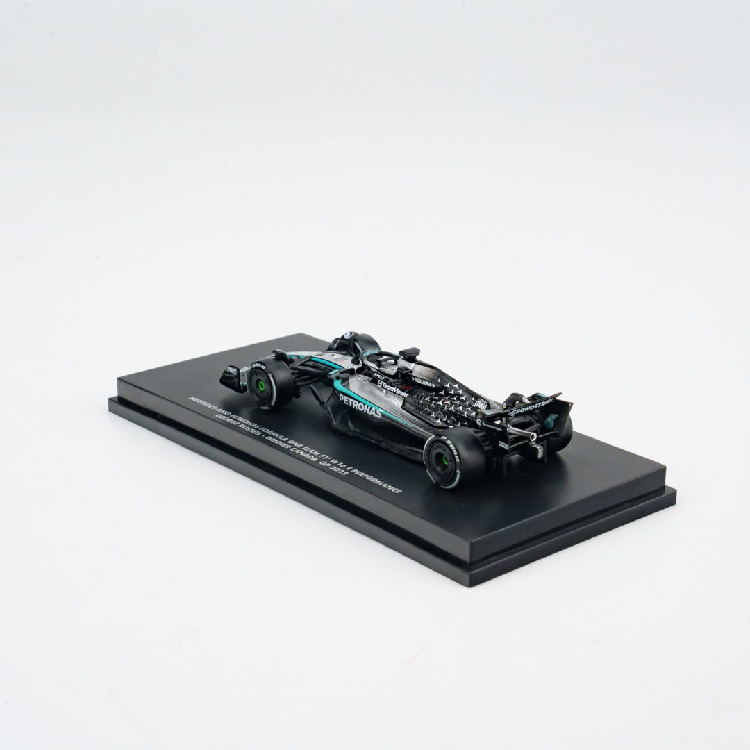 Scale 1:64 George Russell Winner Canada GP 2025 Mercedes W16 With T Pose Figurine &amp; Pitboards- 1:64 Minichamps Model Car
