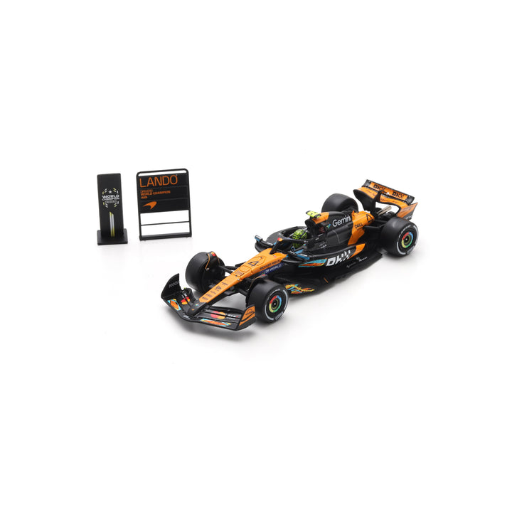 Scale 1:64 Lando Norris Abu Dhabi GP 2025 F1 World Champion McLaren MCL39 With Pitboard - Spark 1:64 Model