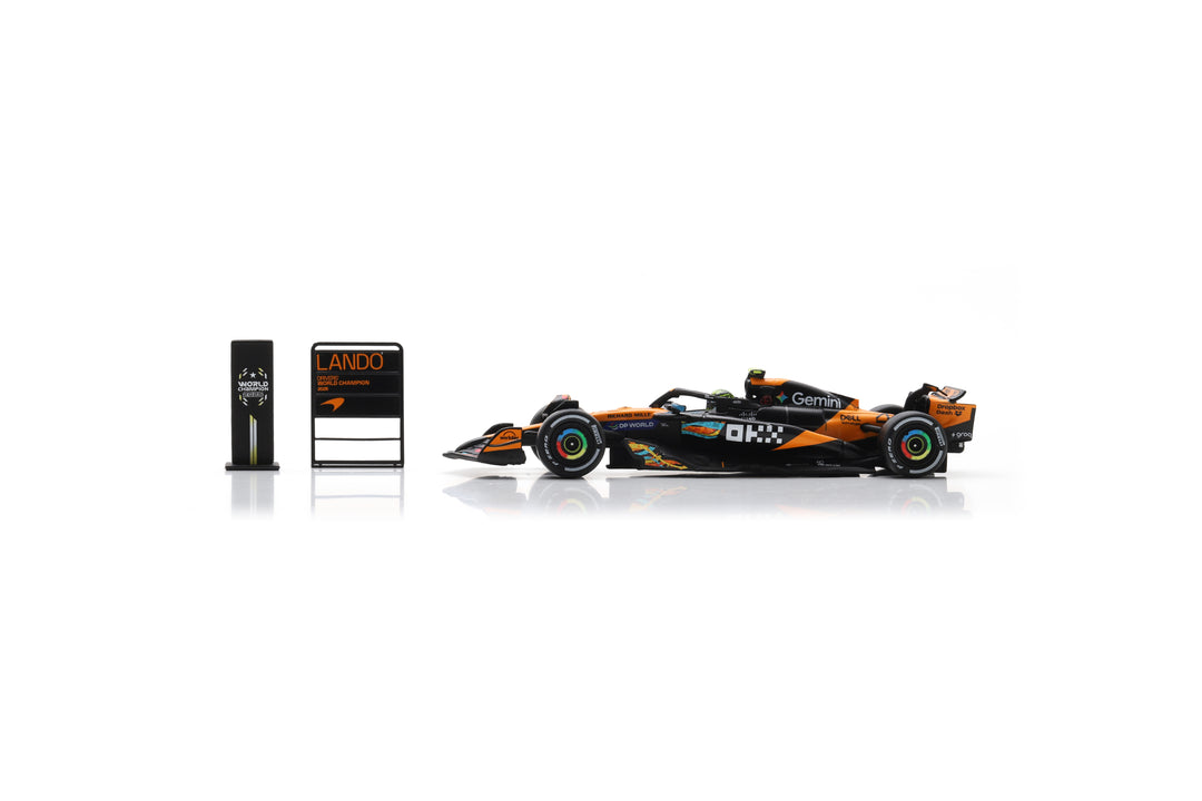 Scale 1:64 Lando Norris Abu Dhabi GP 2025 F1 World Champion McLaren MCL39 With Pitboard - Spark 1:64 Model