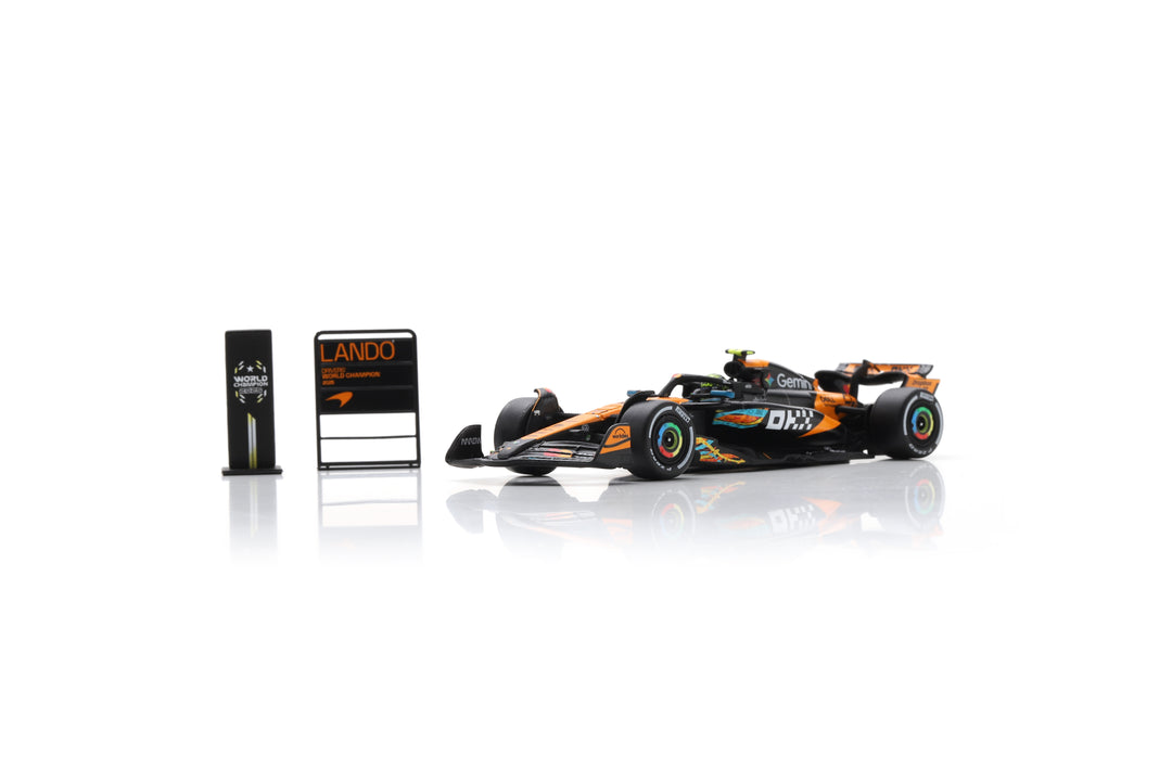 Scale 1:64 Lando Norris Abu Dhabi GP 2025 F1 World Champion McLaren MCL39 With Pitboard - Spark 1:64 Model