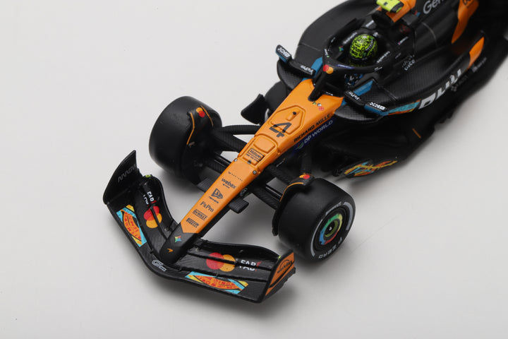Scale 1:64 Lando Norris Abu Dhabi GP 2025 F1 World Champion McLaren MCL39 With Pitboard - Spark 1:64 Model