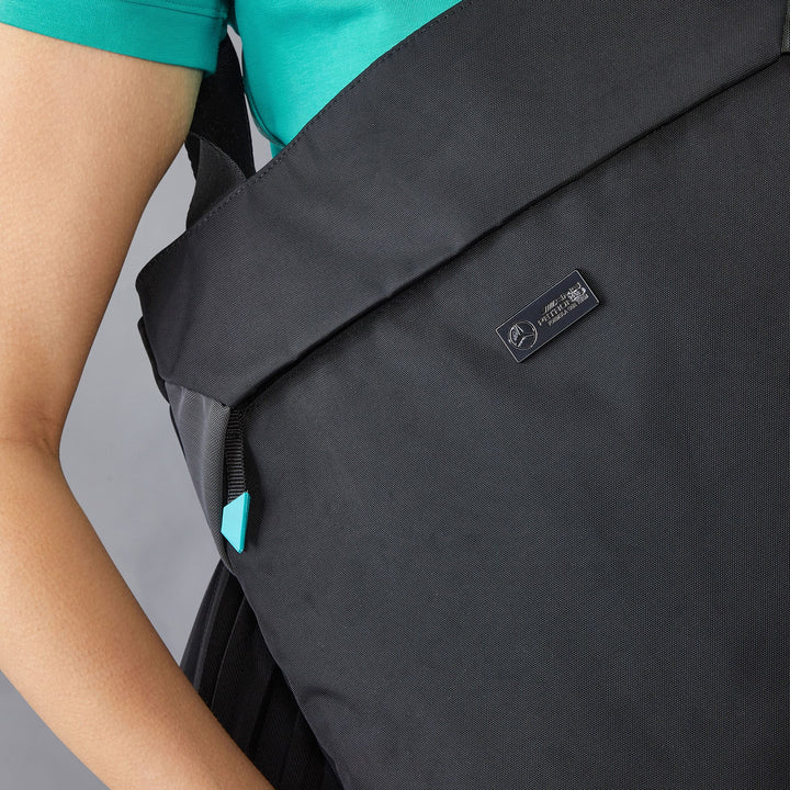 Mercedes-AMG Petronas – 2024 Team Transformable Tote Bag