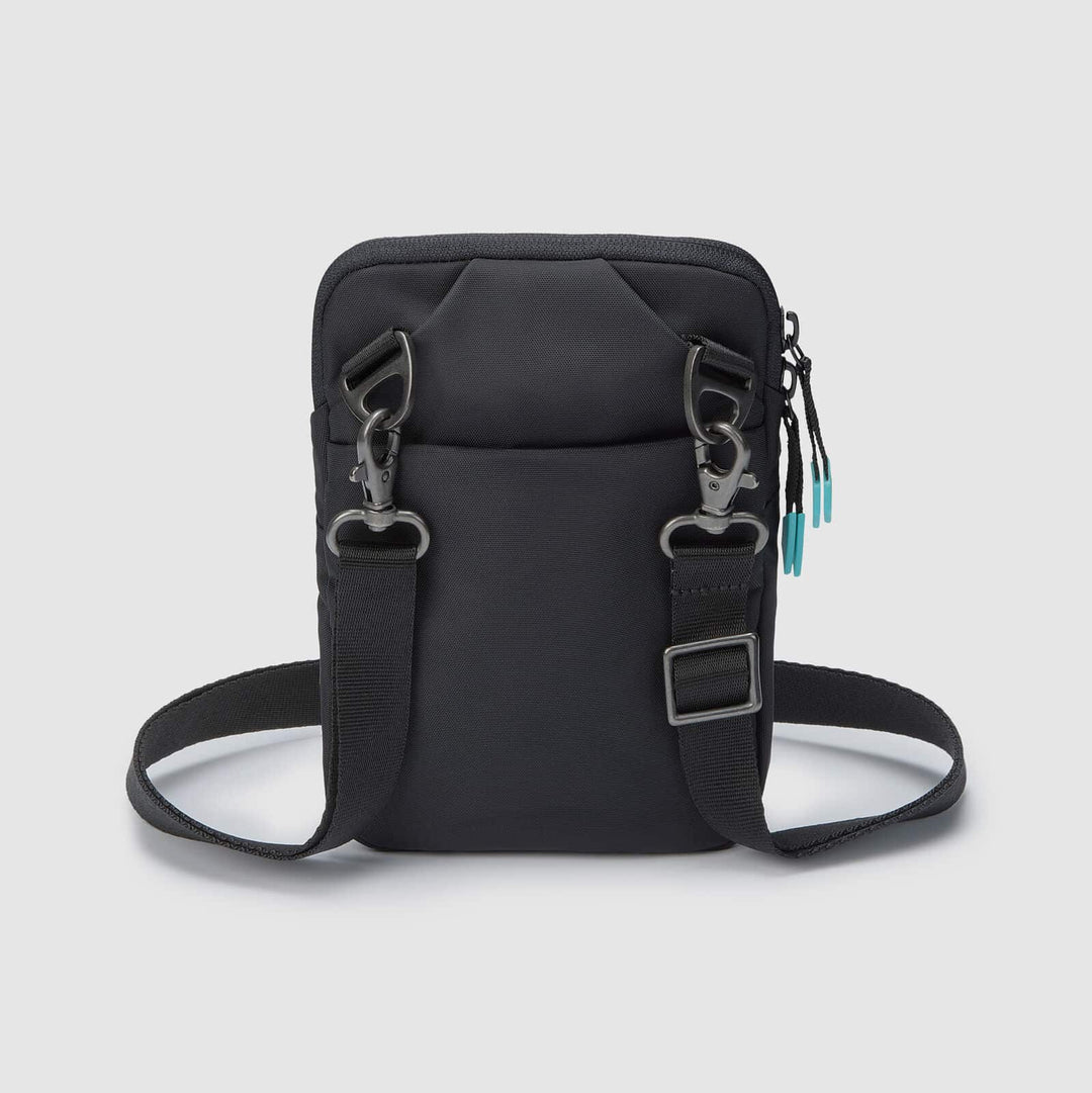 Mercedes-AMG Petronas – 2024 Team Travel Pouch