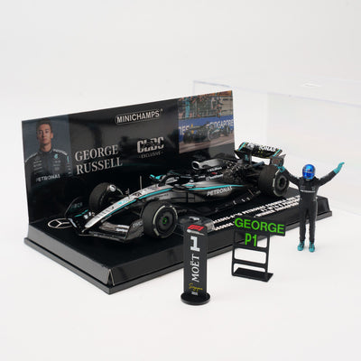 George Russell Winner Singapore GP 2025 Mercedes W16 With Figurine & Pitboards- 1:43 Minichamps Model Car