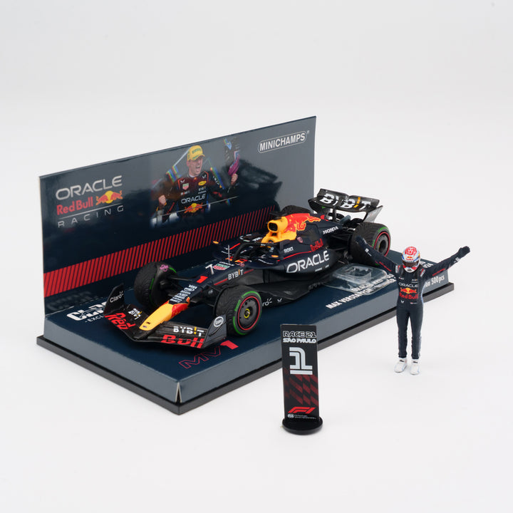 Max Verstappen Red Bull RB20 Winner Brazilian GP 2024 With Figurine &amp; Pitboards 1:43 Minichamps Model Car