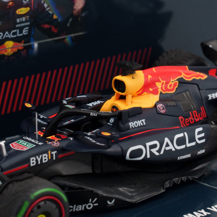 Max Verstappen Red Bull RB20 Winner Brazilian GP 2024 With Figurine &amp; Pitboards 1:43 Minichamps Model Car