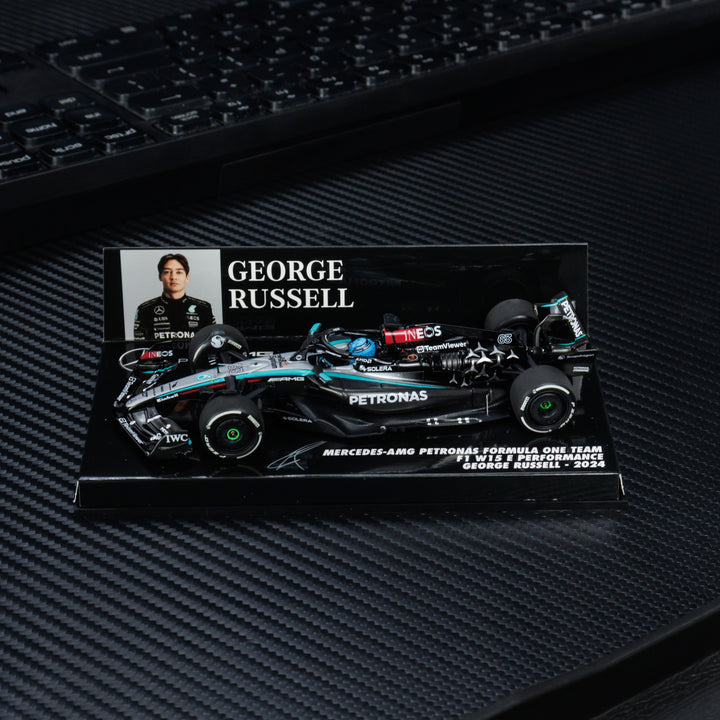 George Russell – 2024 Season W15 E Mercedes F1 team – Minichamps Model Car