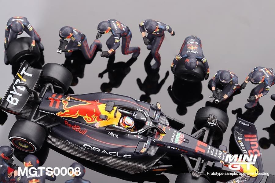 Mini GT 1:64 Red Bull Racing RB18 #11 Sergio Pérez 2022 Abu Dhabi GP Pit Crew Set Resin Figure Include (MGTS0007) Diecast Model Car