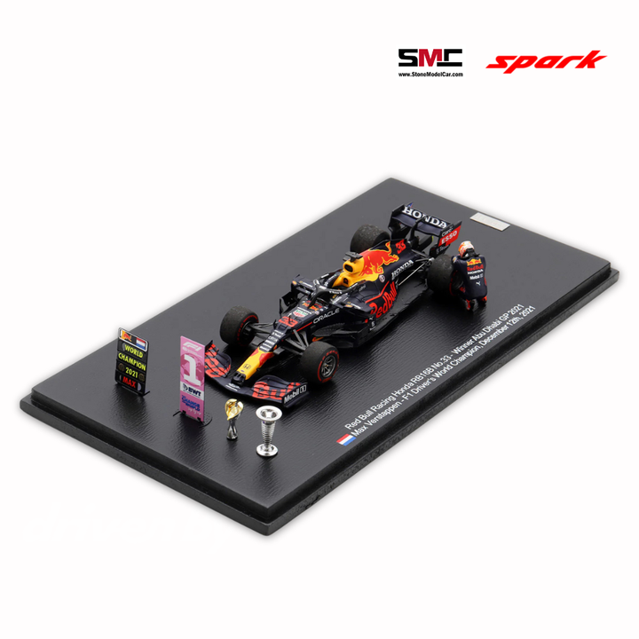 Max Verstappen - 2021 World Champion Abu Dhabi GP - Special Figure Edition Red Bull RB16B 1:43 Spark Model Car