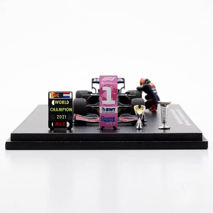 Max Verstappen - 2021 World Champion Abu Dhabi GP - Special Figure Edition Red Bull RB16B 1:43 Spark Model Car