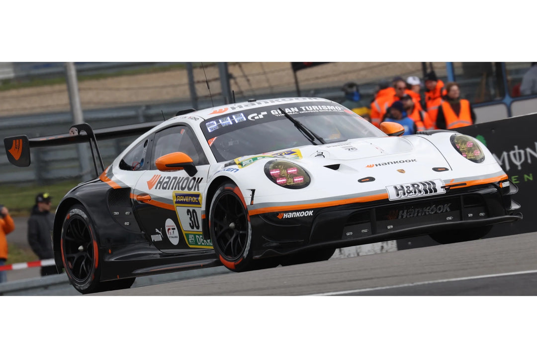 Porsche 911 GT3 R (992) Evo26 No.30 Hankook Competition 24H Nürburgring 2026 1:43 - Spark Model Car