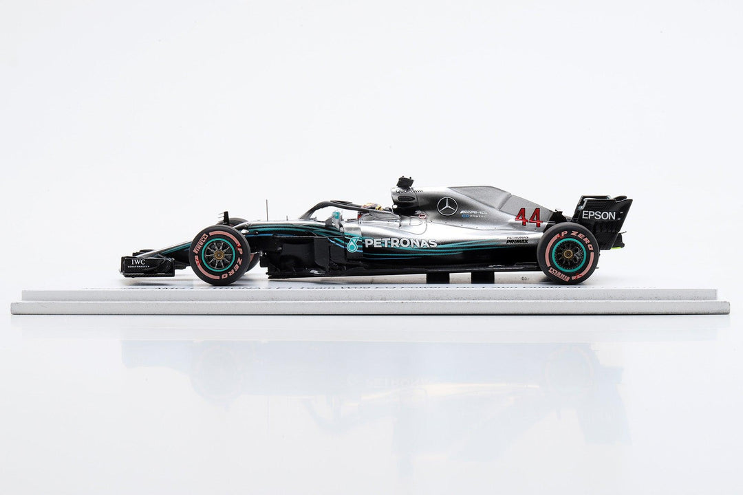 Lewis Hamilton  Abu Dhabi GP 2018 FP1 Mercedes F1 W09 Car No:1 Model Car - Spark Model