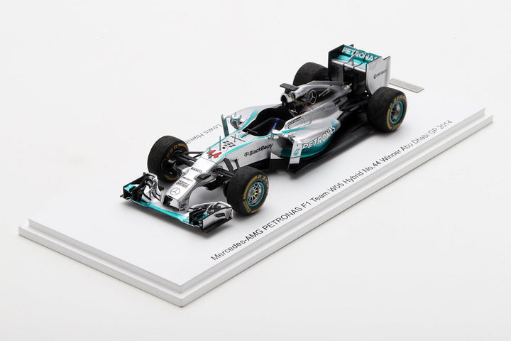 Lewis Hamilton Abu Dhabi GP 2014 World Champion Mercedes F1 W05 (With Pit Board & Figurine ) Model Car - Spark Model
