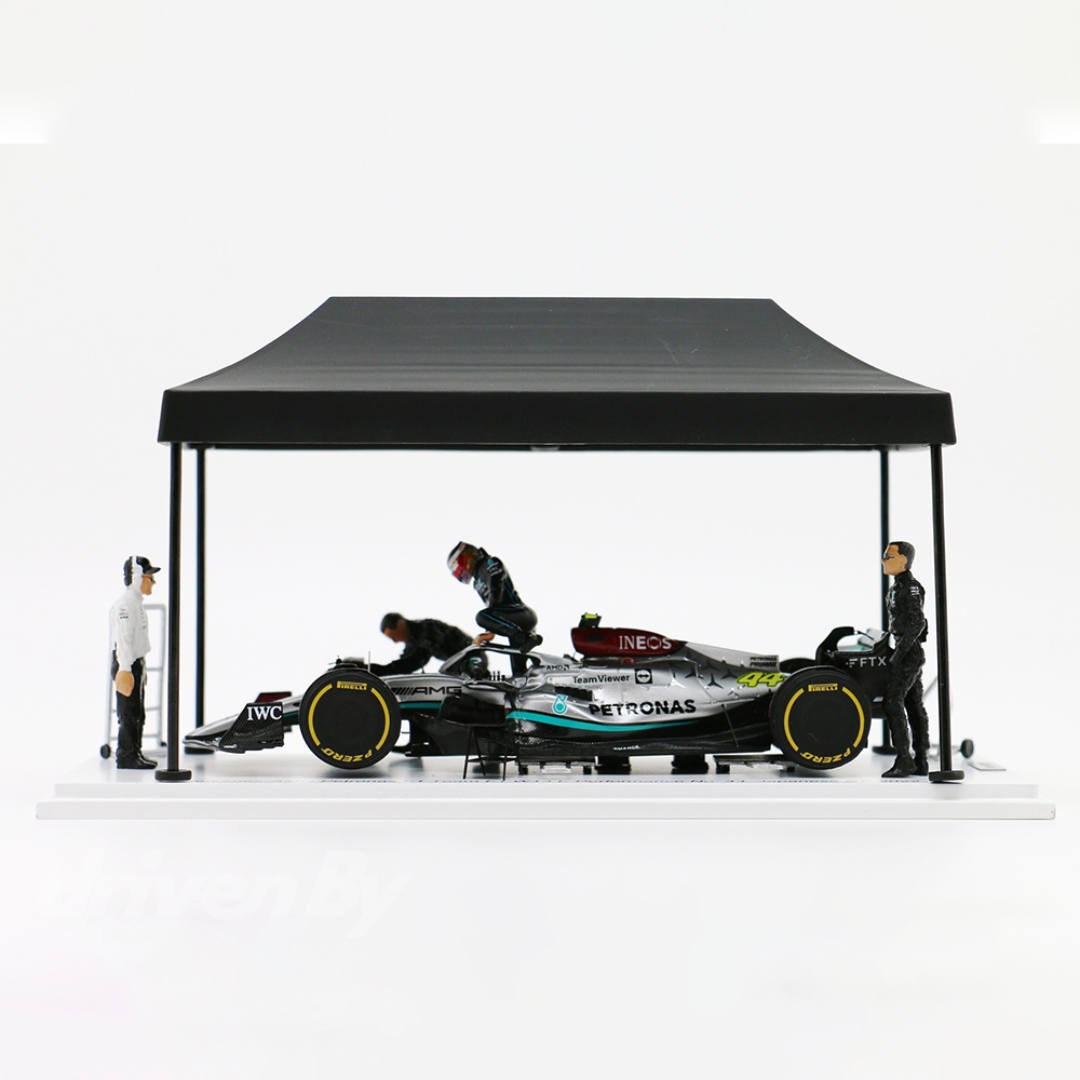 Lewis Hamilton Mercedes F1 W13 E - Japanese GP 2022 Special Edition 1:43 Spark Model Car