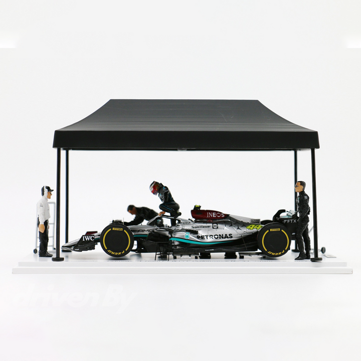 Lewis Hamilton Mercedes F1 W13 E - Japanese GP 2022 Special Edition 1:43 Spark Model Car