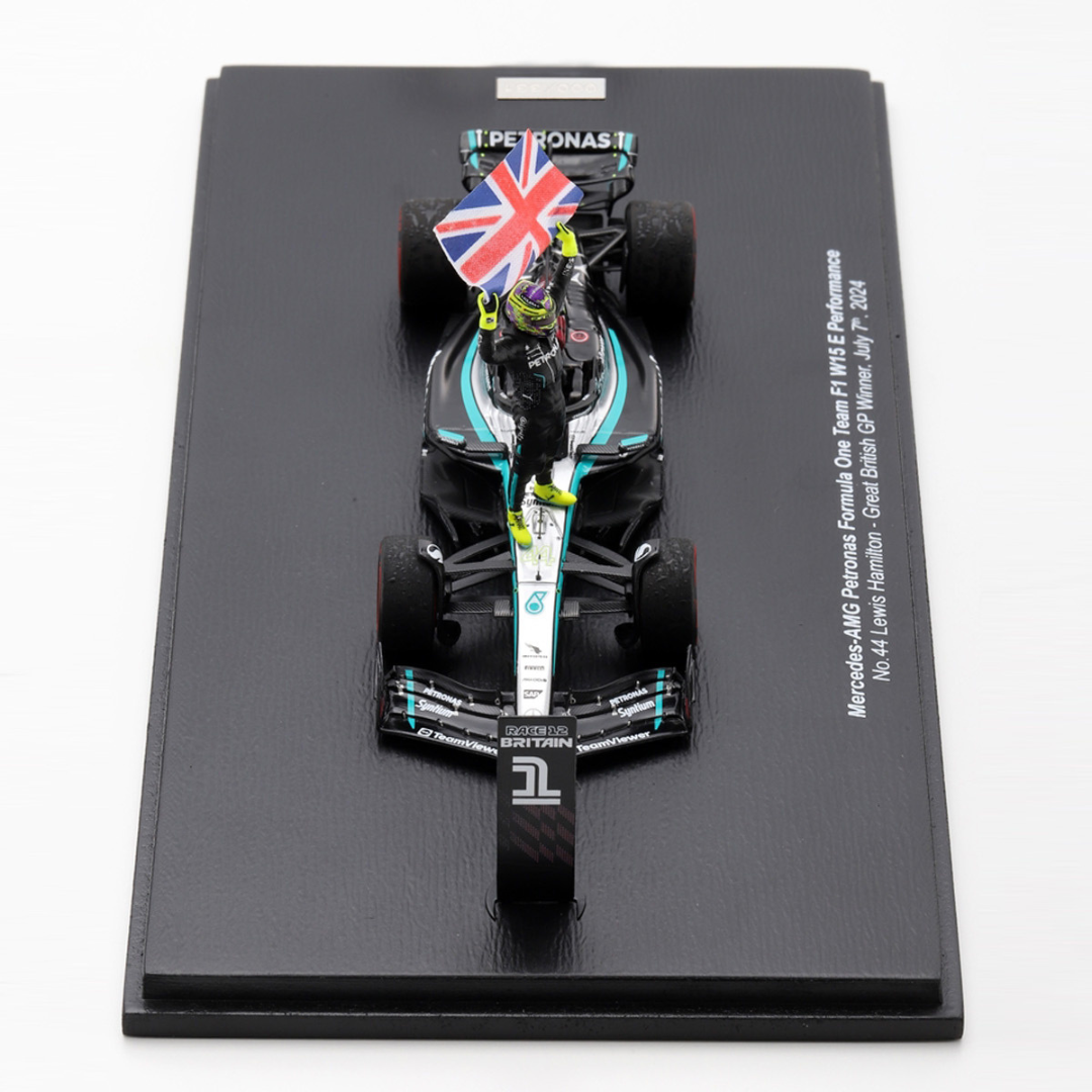 Lewis Hamilton - British GP 2024 Special Figure Edition (With Flag