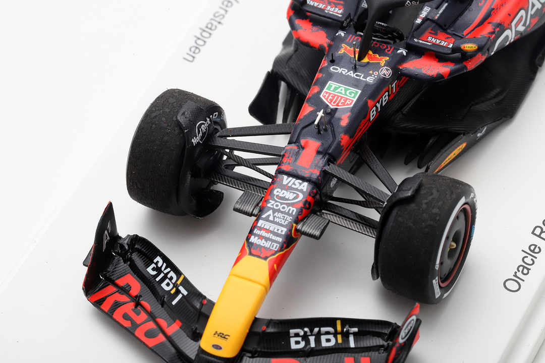 Max Verstappen Red Bull F1 RB20 British GP 2024 Special Figure Edition 1:43 Spark Model Car