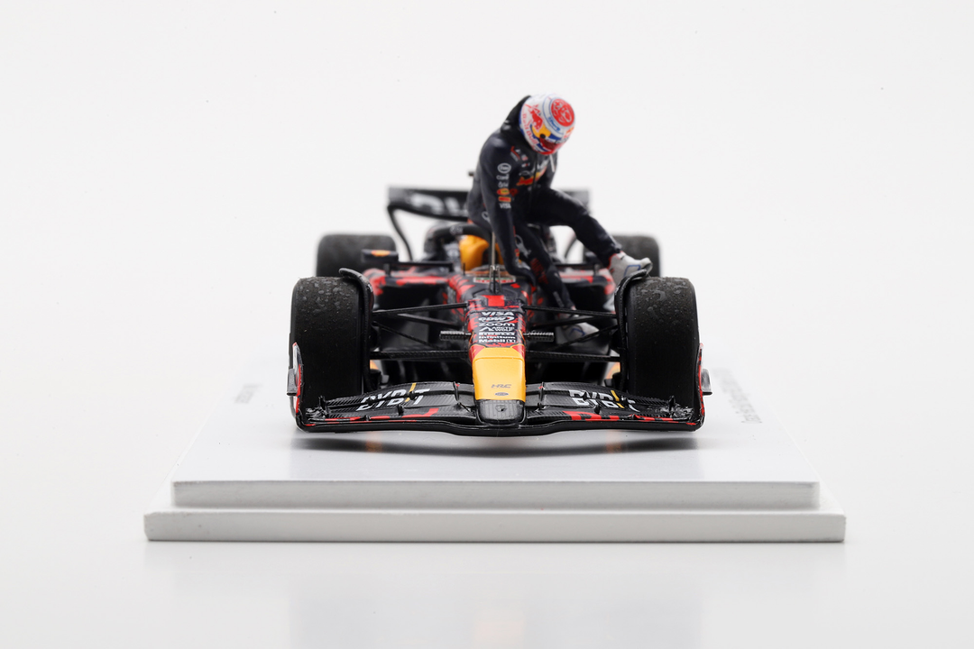 Max Verstappen Red Bull F1 RB20 British GP 2024 Special Figure Edition 1:43 Spark Model Car
