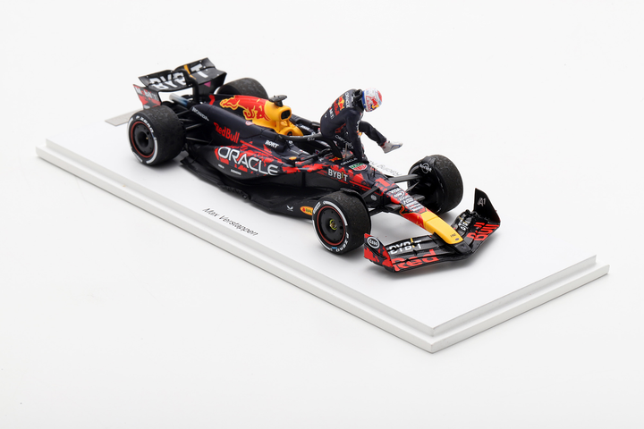 Max Verstappen Red Bull F1 RB20 British GP 2024 Special Figure Edition 1:43 Spark Model Car