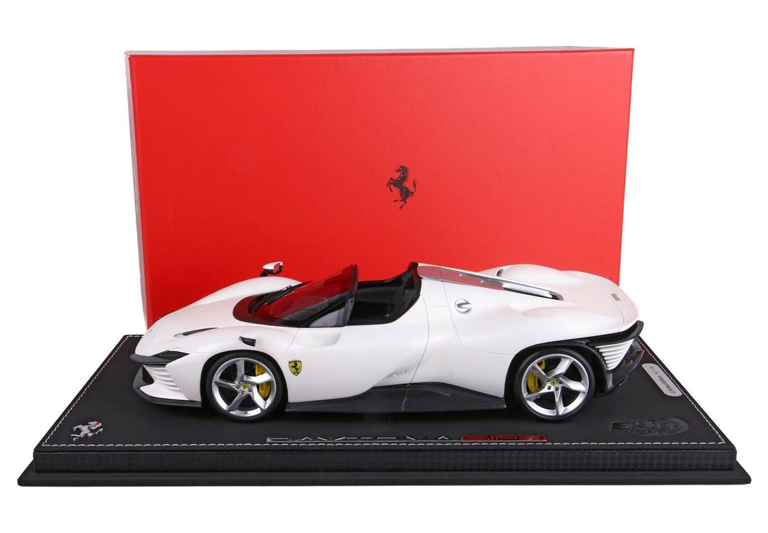 Ferrari Daytona SP3 Icona Metallic Matt Italian White 1:18 - BBR