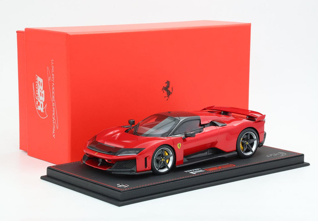 Ferrari F80 carbon optional Rosso Supercar 1:18 - BBR Model Car