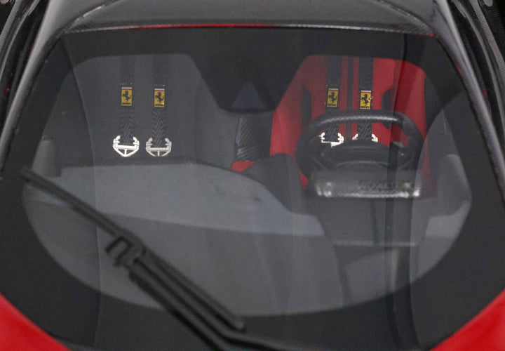 Ferrari F80 carbon optional Rosso Supercar 1:18 - BBR Model Car