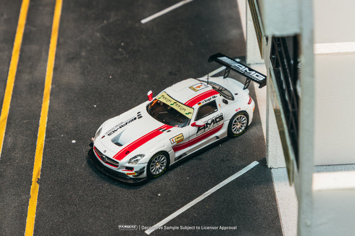 Scale 1:64 Mercedes-Benz SLS AMG GT3 Macau GT Cup - FIA GT World Cup 2015 Winner Maro Engel - Tarmac Works