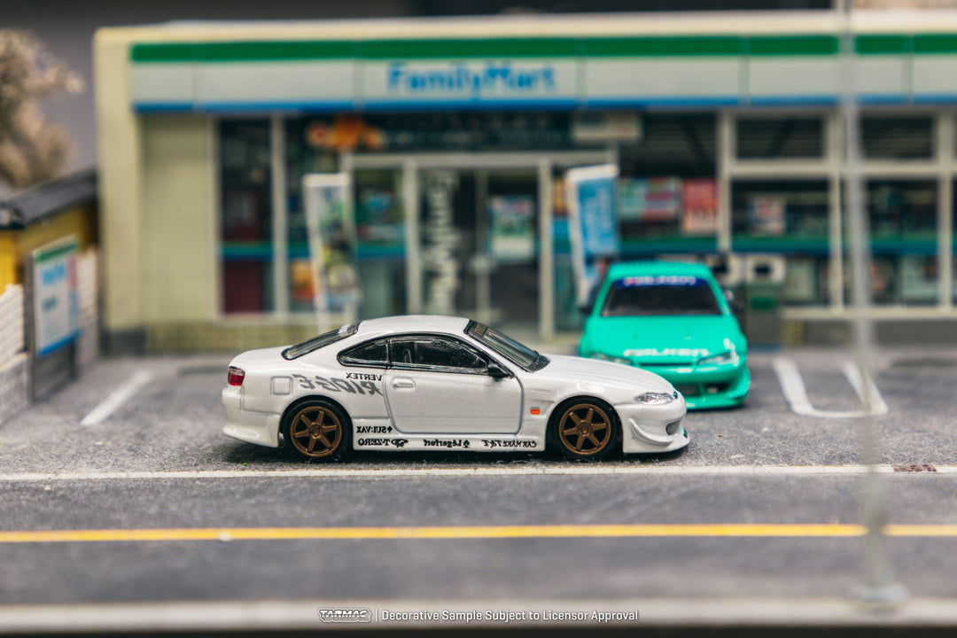Scale 1/64 - VERTEX Nissan Silvia S15 White Metallic - Tarmac Works