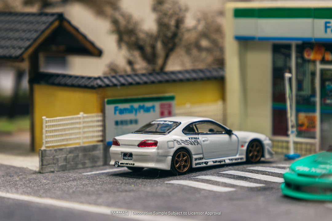 Scale 1/64 - VERTEX Nissan Silvia S15 White Metallic - Tarmac Works
