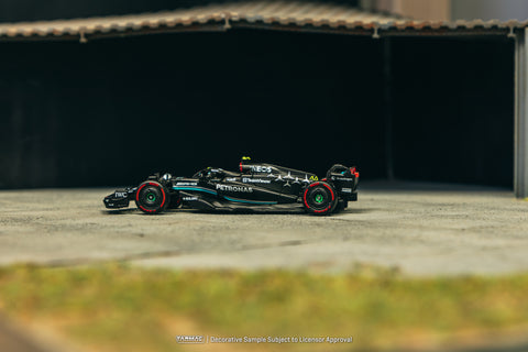 Scale 1/64 - Lewis Hamilton Mercedes-AMG F1 W14 E Performance Hungarian Grand Prix 2023 Pole Position - Tarmac Works