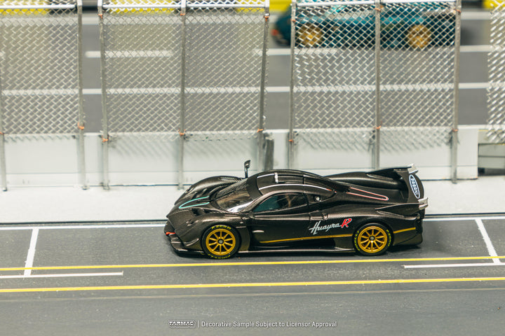 Scale 1/64 - Pagani Huayra R Matt Black Carbon Fiber - Tarmac Works