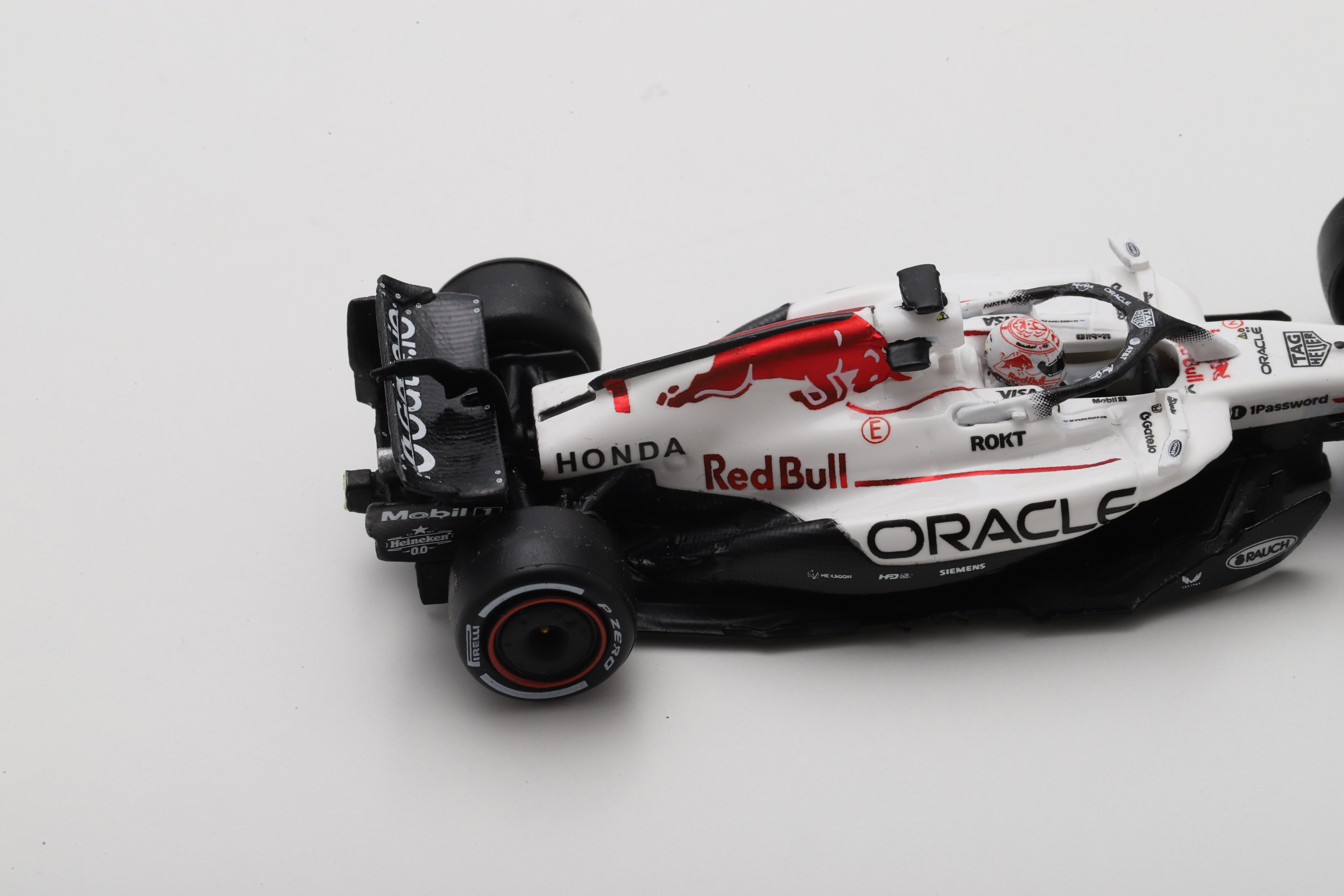 Red Bull Racing RB21 Japan Special Livery - Max Verstappen & Yuki
