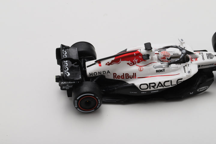 Red Bull Racing RB21 Japan Special Livery - Max Verstappen &amp; Yuki Tsunoda – Japanese GP 2025 Model Car Scale 1:64 Sparky